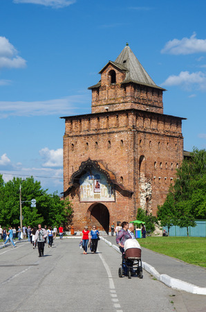 KOLOMNA, RUSSIA - June, 2017: Pyatnitskie gate is the main entrance to the Kolomna Kremlinのeditorial素材