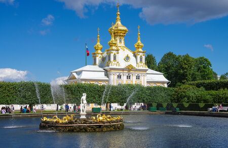 PETERHOF, RUSSIA - August, 2017: Palace church of Saint Peter and Paul in Peterhof Grand Palaceのeditorial素材