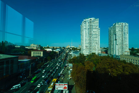Ukraine, Kyiv - March 29. 2019. Traffic jam in the city of Kyiv. Traffic jam on the road in the city.のeditorial素材