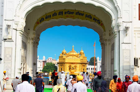 selective focused beautiful view of golden temple shri Harmandir Sahib in Amritsarのeditorial素材