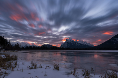 Sunrise at Vermilion Lakes/Canadaの写真素材