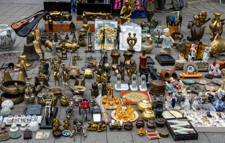 Flea market in Koreaの写真素材