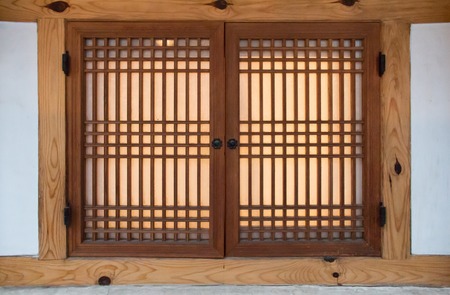 Korean traditional window with grid on itの写真素材
