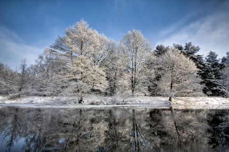 lake scene in winterの写真素材