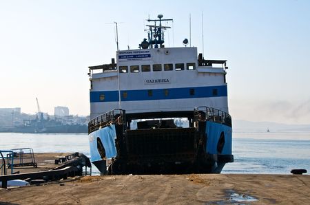 Port of Vladivostok. Golden Horn Bay. Ferry. Ferries Primorets.のeditorial素材