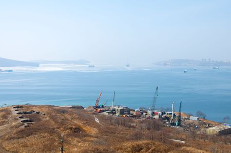 Construction of the bridge to the island of Russianのeditorial素材