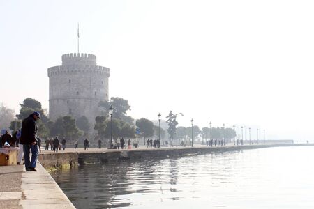 View of the White Tower and the seafront in Thessaloniki, Northern Greece.のeditorial素材