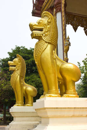 Lion Statue Thai church の写真素材