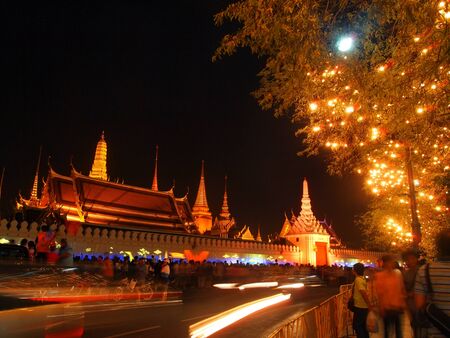 Wat pra kaew Grand palace at night bangkok,Thailandのeditorial素材