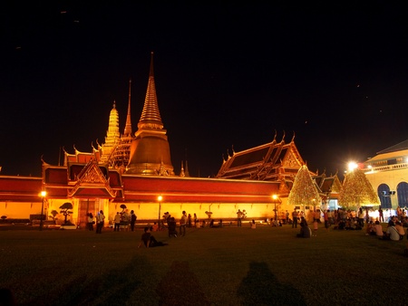 BANGKOK-DEC. 5:Tourists enjoy the special night at the Grand Palace on December 5, 2011 in Bangkok.It was built in 1782.The home of the King, the Royal court and the administrative seat of government.     のeditorial素材