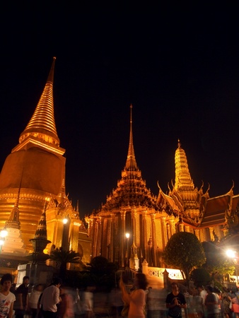 BANGKOK-DEC. 5:Tourists enjoy the special night at the Grand Palace on December 5, 2011 in Bangkok.It was built in 1782.The home of the King, the Royal court and the administrative seat of government. のeditorial素材