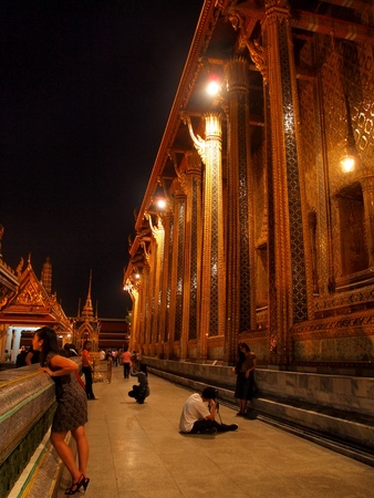BANGKOK-DEC. 5:Tourists enjoy the special night at the Grand Palace on December 5, 2011 in Bangkok.It was built in 1782.The home of the King, the Royal court and the administrative seat of government. のeditorial素材