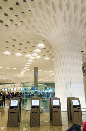 Mumbai, India - January 5, 2015: Crowd at Chhatrapati Shivaji International Airport. The New Terminal 2, International Departures on January 5, 2015 in Mumbai, India. Skidmore, Owings and Merrill (SOM) was the architectural designer of the project.のeditorial素材