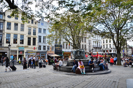 Brussels, Belgium - May 12, 2015: People at Place d'Espagne (Spanish Sqaure) in Brussels, Belgium. on May 12, 2015.のeditorial素材
