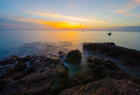 This is the twilight time on the beach.の写真素材