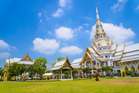 Architecture around temple in bangkok province (Thailand)の写真素材