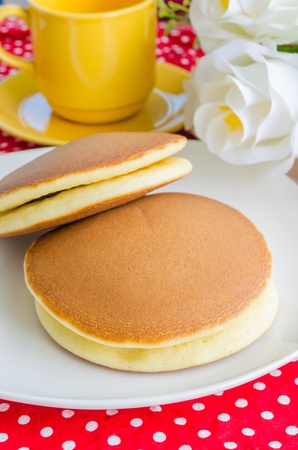 Pancake in white dishの写真素材