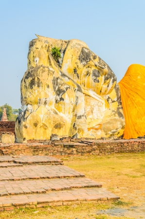 Buddha sleep statue in wat lokayasutharam temple in at ayutthaya Thailandの写真素材
