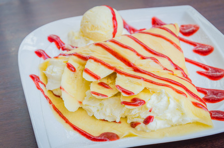 Strawberry crepe dessertの写真素材