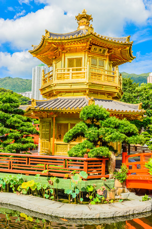 Gold Chinese pavilion at the park of Hong Kongのeditorial素材