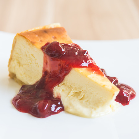Soft focus on Strawberry cheesecake - soft effectの写真素材
