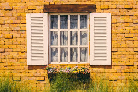 Vintage windows - vintage effectの写真素材
