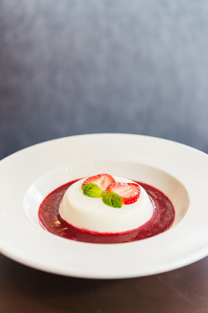 Panna cotta strawberry - dessert foodの写真素材