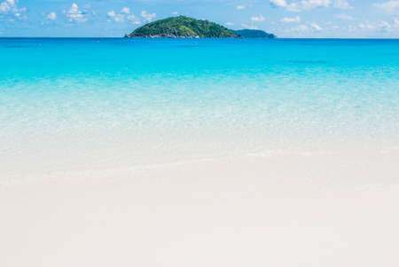 Beautiful sea and tropical beachの写真素材