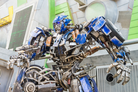 SINGAPORE - JULY 20 ,2015 : TRANSFORMERS The Ride: The Ultimate 3D Battle The statue of Autobot robot at Sci-Fi City, Universal Studio, Singaporeのeditorial素材