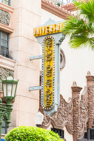 SINGAPORE - November 7: Tourists and theme park visitors Attraction in Universal Studios at Singapore on November 7, 2015 in Sentosa island, Singaporeのeditorial素材