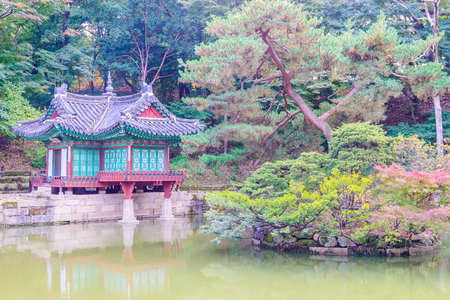 Beautiful and Old Architecture in Changdeokgung Palace in Seoul City at Koreaのeditorial素材