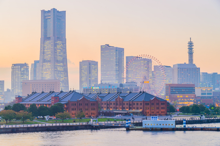 Yokohama skyline city at sunset timesのeditorial素材