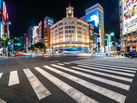 TOKYO GINZA , JAPAN - AUG 1, 2018 : Ginza district and area is the luxury popular place for shopping in mall and department store of tokyoのeditorial素材