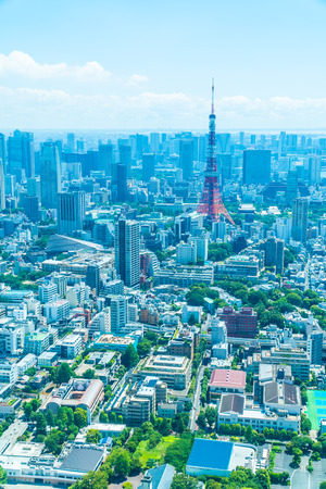 Beautiful architecture building tokyo city with tokyo tower on blue sky in japanのeditorial素材