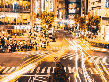 SHIBUYA TOKYO JAPAN - JULY 29 , 2018 : Pedestrians people crosswalk around Shibuya district area in Tokyo, Japanのeditorial素材