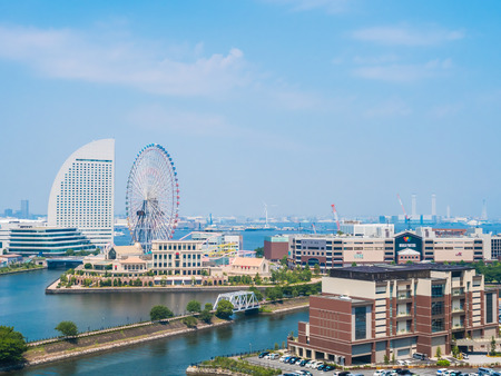 Beautiful Building architecture of Yokohama skyline city in japanのeditorial素材