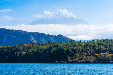 Beautiful landscape of mountain fuji with maple leaf tree around lake in autumn season Japanの写真素材
