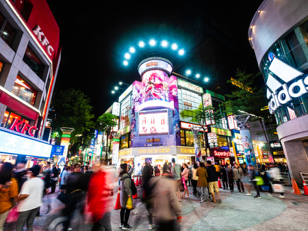 Taipei, Taiwan - November 27 2018 : Ximending street market is the popular district in taiwanのeditorial素材