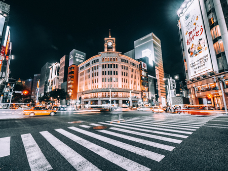 TOKYO GINZA , JAPAN - AUG 1, 2018 : Ginza district and area is the luxury popular place for shopping in mall and department store of tokyoのeditorial素材