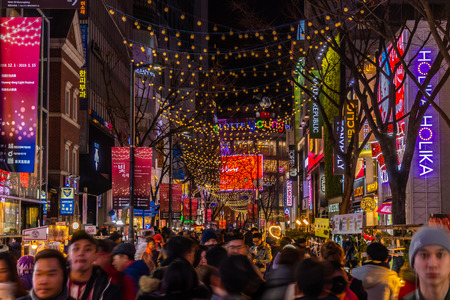 Seoul, South Korea 10 December 2018 : Myeong dong market is the popular place and district for shopping find something eat and sightseeingのeditorial素材
