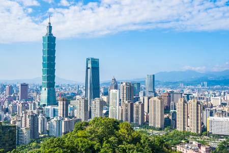 Beautiful landscape and cityscape of taipei 101 building and architecture in the city skyline with bluesky and white cloud at Taiwanのeditorial素材