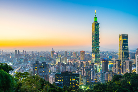 Beautiful landscape and cityscape of taipei 101 building and architecture in the city at twilight and night Taiwanのeditorial素材