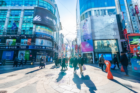 Seoul, South Korea 10 December 2018 : Myeong dong market is the popular place and district for shopping find something eat and sightseeingのeditorial素材