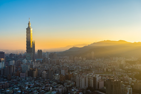 Beautiful architecture building taipei city skyline at sunset in Taiwanのeditorial素材