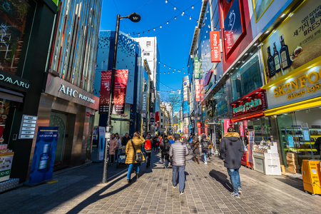 Seoul, South Korea 10 December 2018 : Myeong dong market is the popular place and district for shopping find something eat and sightseeingのeditorial素材
