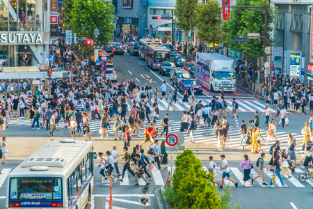 Tokyo, Japan Jul 29, 2018 : Shibuya intersection or crossing is the popular and landmark place in tokyo for shopping eating and have a lot of pedestrain in hereのeditorial素材