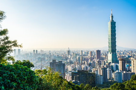 Beautiful landscape and cityscape of taipei 101 building and architecture in the city skyline with bluesky and white cloud at Taiwanのeditorial素材