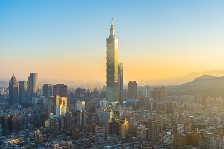 Beautiful architecture building taipei city skyline at sunset in Taiwanのeditorial素材
