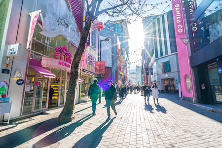 Seoul, South Korea 10 December 2018 : Myeong dong market is the popular place and district for shopping find something eat and sightseeingのeditorial素材