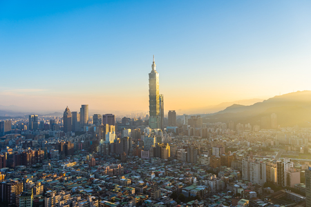 Beautiful architecture building taipei city skyline at sunset in Taiwanのeditorial素材